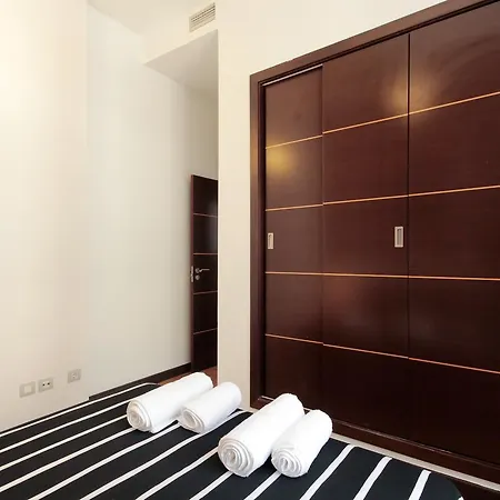 Apartment Breakaway Ii